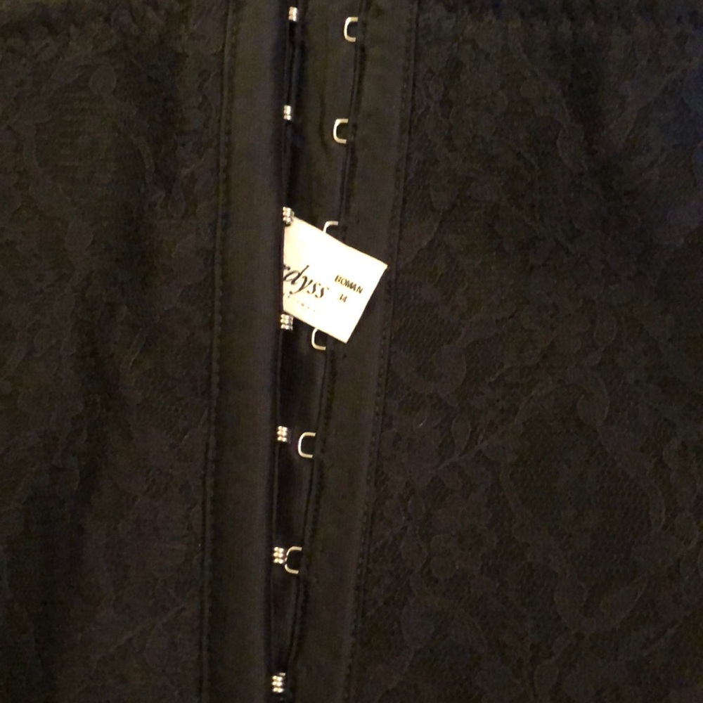 Body Magic Shaper - Picture 2 of 8